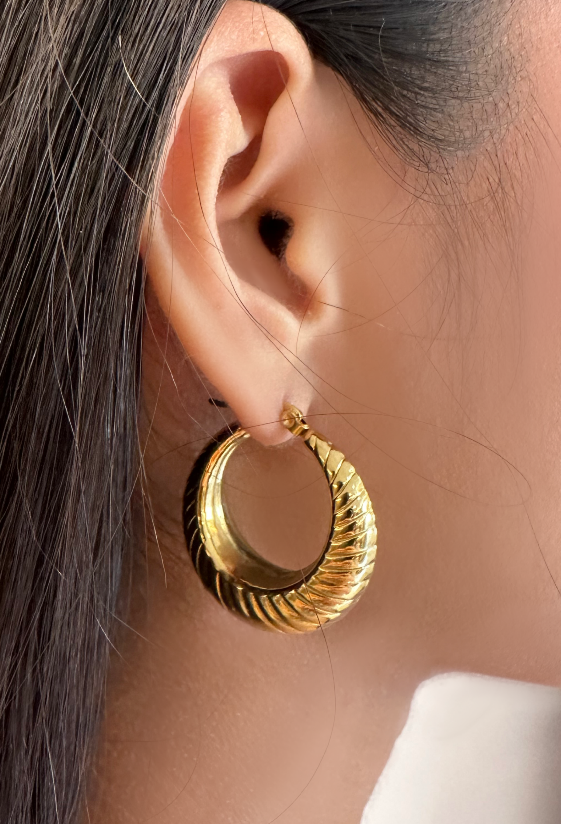 Textured Oval Hoops