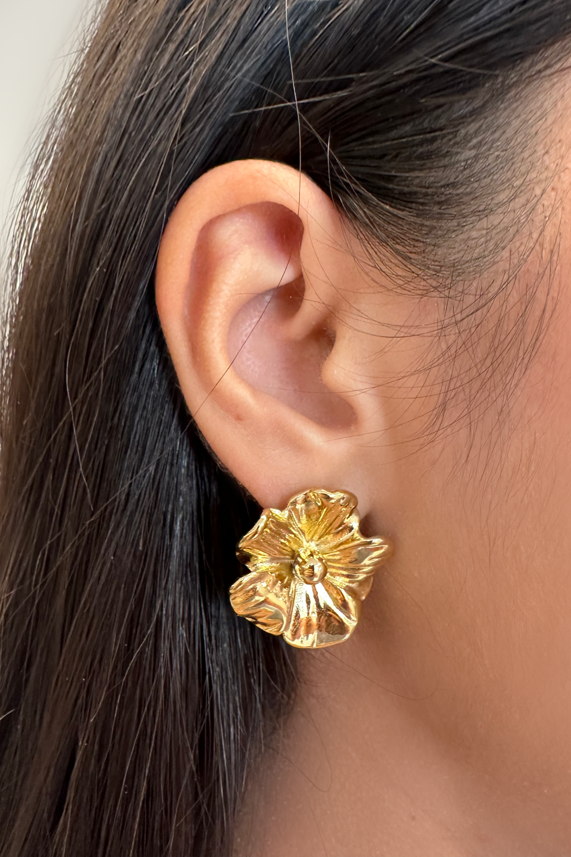 Textured Floral Stud Earrings